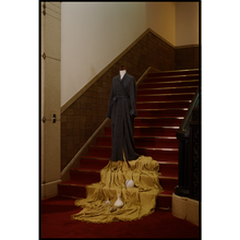 画像をギャラリービューアに読み込む, ロングガウン :カシミヤ75%ブルーフォックス25%【since 2018】