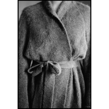 画像をギャラリービューアに読み込む, ショートガウン:カシミヤ75%ブルーフォックス25%【 since 2019 】