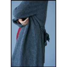 画像をギャラリービューアに読み込む, ロングガウン :カシミヤ75%ブルーフォックス25%【since 2018】